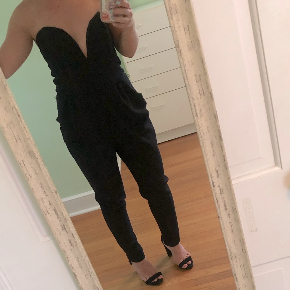SUPER SEXY BLACK SLEEVELESS JUMPSUIT